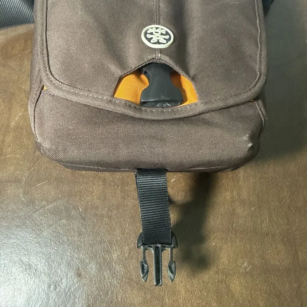 Crumpler this very